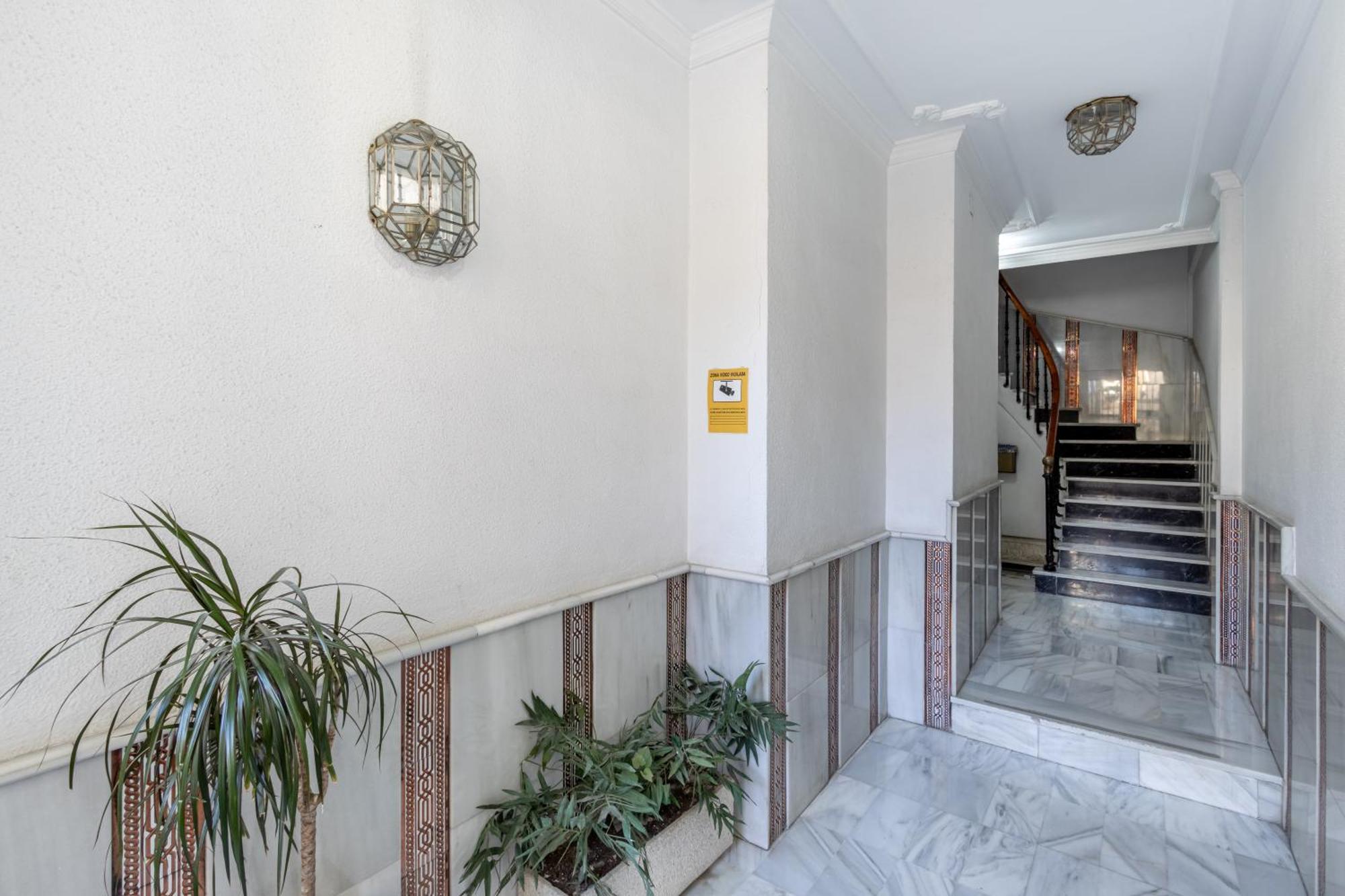 Elvira Elegant Suite Gran Via-Catedral Гранада Екстериор снимка